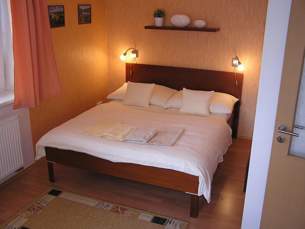 Hradec Králové Gonda Apartments מראה חיצוני תמונה